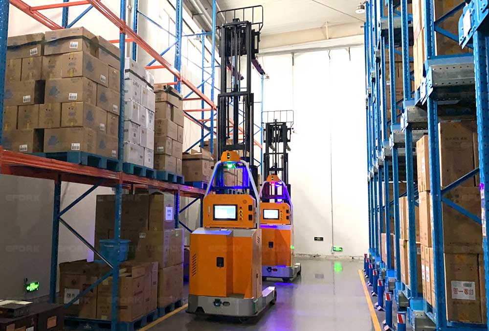 Side Standing Electric Reach Truck Forklift AGV